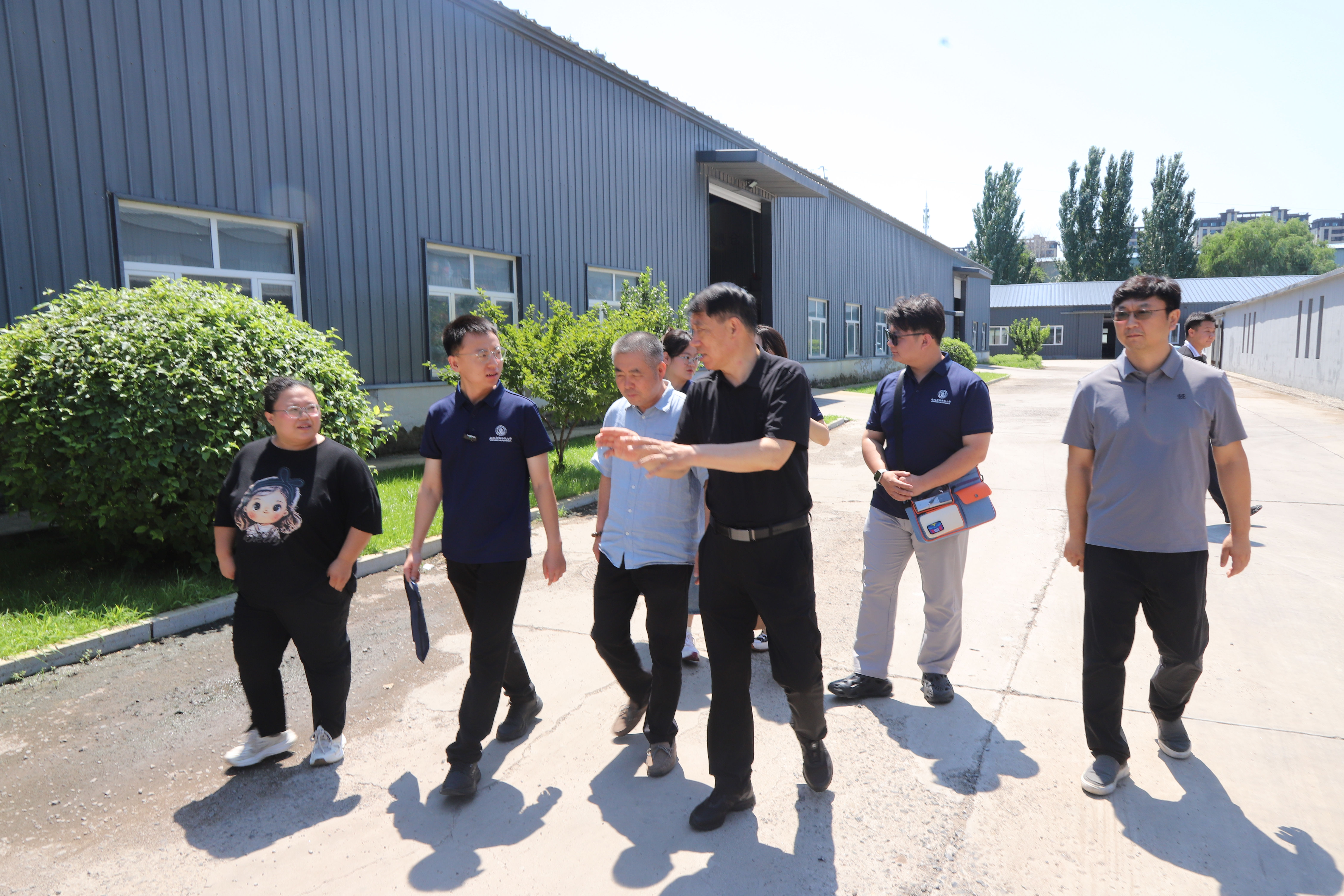 调研队前往汉恩生物科技公司参观调研.jpg