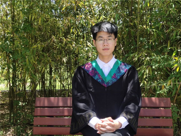 df6f9a8035ca4d9f9435235abf593a29.jpg YH.jpg